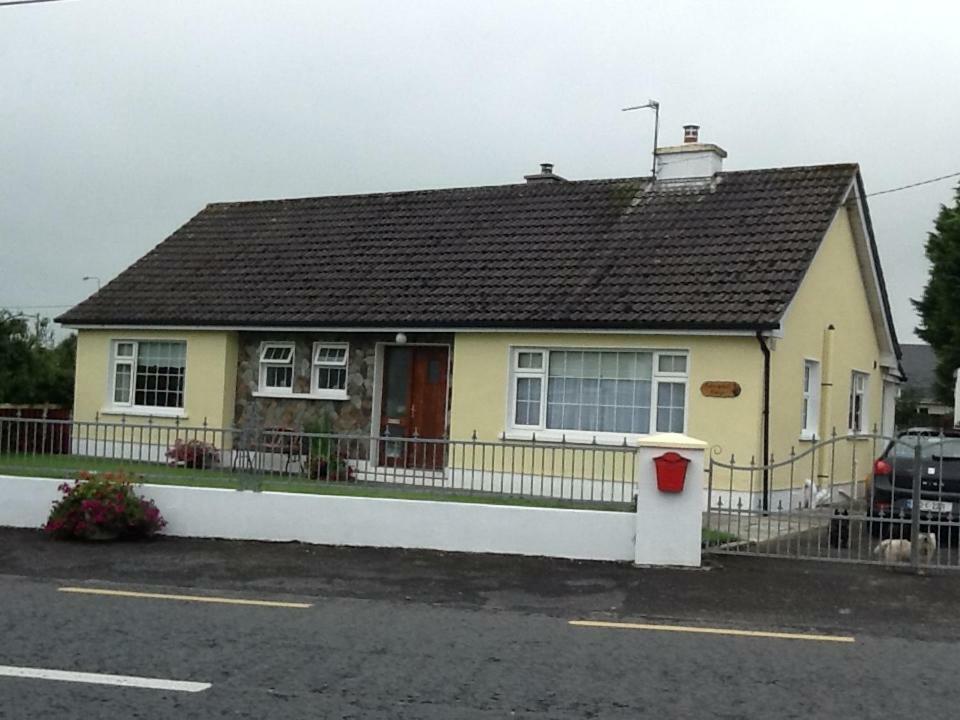 Loughrea Hotel & Spa Exterior foto